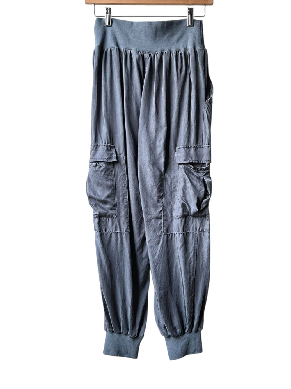 Cinq a Sept gray Giles satin joggers Sz S - Picture 9 of 15